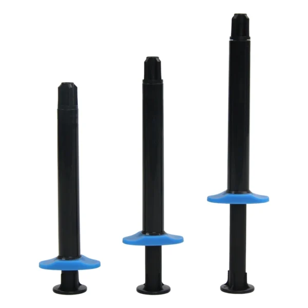 2ml Black Disposable Screw Tip Dental Resin Carrier Syringe for Flowable SN030-9 2 mL Screw-Tip Flowable Resin Syringe — product view