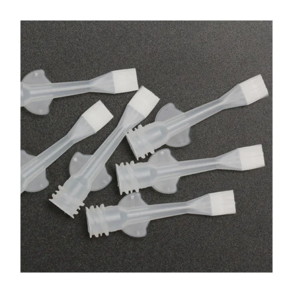 Flat Dental Brush Tips for Fluid Resin Material,Paste and Gel - view 3 SN008 Flat Dental Brush Tips for Fluid Resin Material, Paste and Gel — detail view 3
